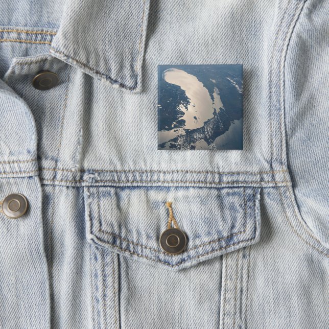 Sunglint Beams Off Lake Michigan Button (In Situ)