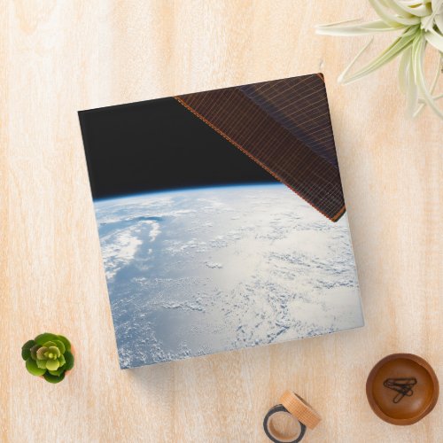 Sunglint Beams Off The Waters Of The Pacific Ocean 3 Ring Binder