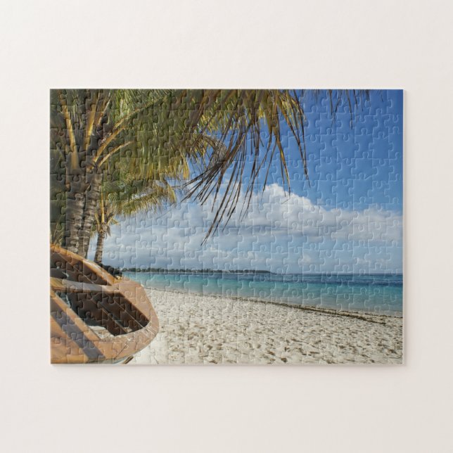 Sunny day on the beach. jigsaw puzzle (Horizontal)