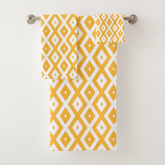 Sunny yellow and white diamond pattern bath towel set (Insitu)