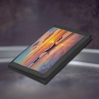 Sunrise at Al Wakrah Beach – Qatar Trifold Wallet