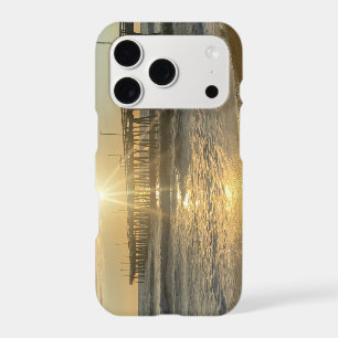 Sunrise at Virginia Beach Pier Luggage Tag iPhone 17 Pro Case