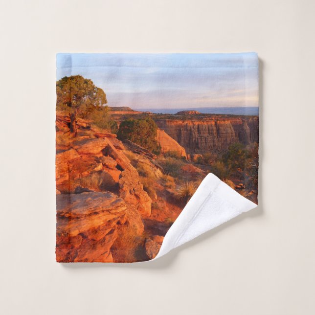 Sunrise on the Grand View Trail at CO Monument Wash Cloth (Wash Cloth)