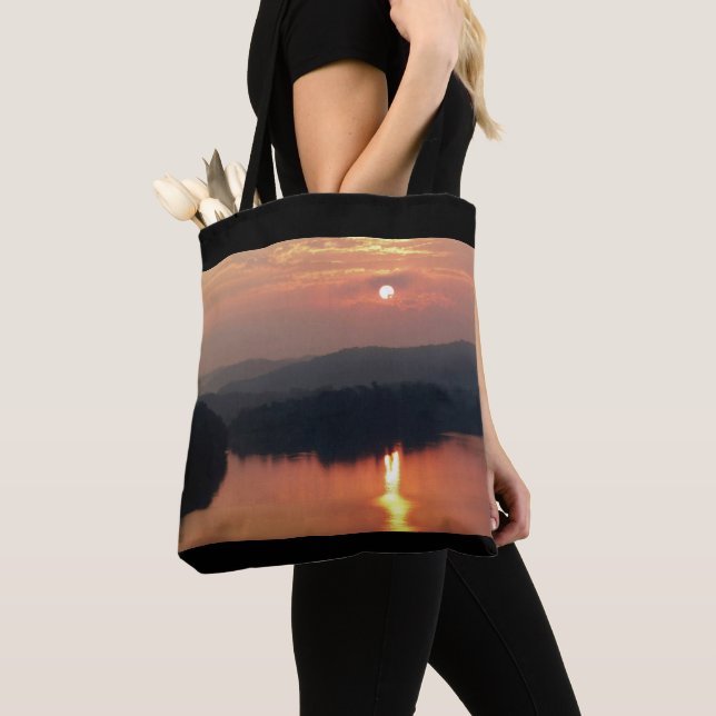 Sunrise Tote (Close Up)