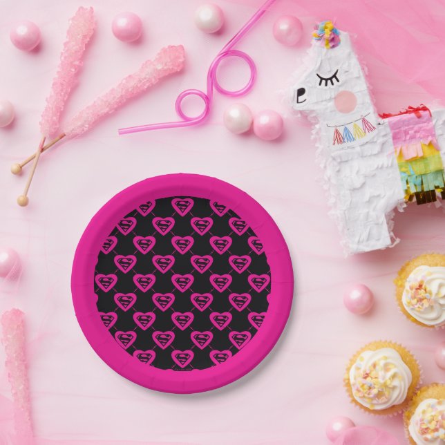 Supergirl Hearts Diagonal Pattern Paper Plates (Party)