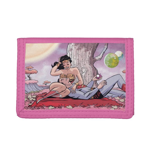 Superman/Wonder Woman Comic Cover #14 Variant Tri-fold Wallet (Front)