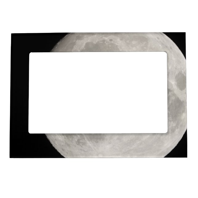 Supermoon in black sky magnetic frame (Front)