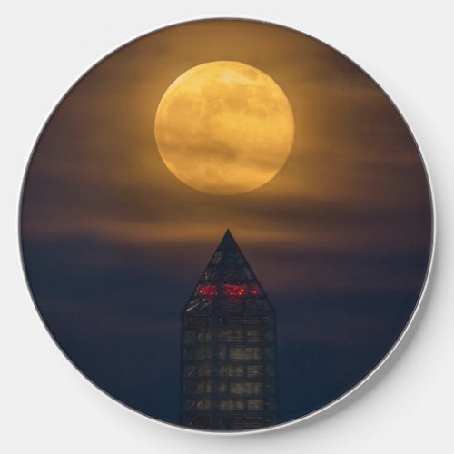 Supermoon Over Washington Monument Wireless Charger