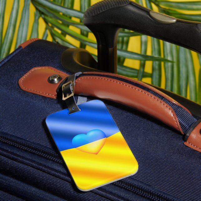 Support Ukraine Luggage Tag Ukrainian Flag (Front Insitu 1)