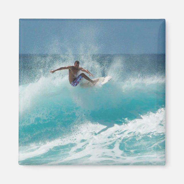 Surfer on a big wave magnet (Front)