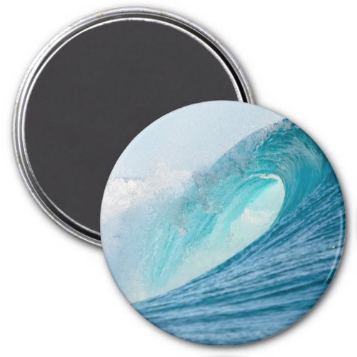 Surfing barrel wave breaking round magnet