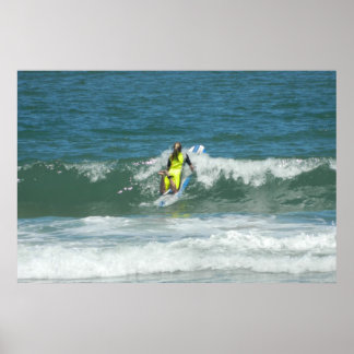 Surfing Chica Poster
