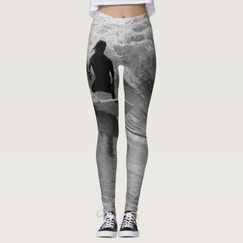 Surfing The Waves Grayscale Leggings