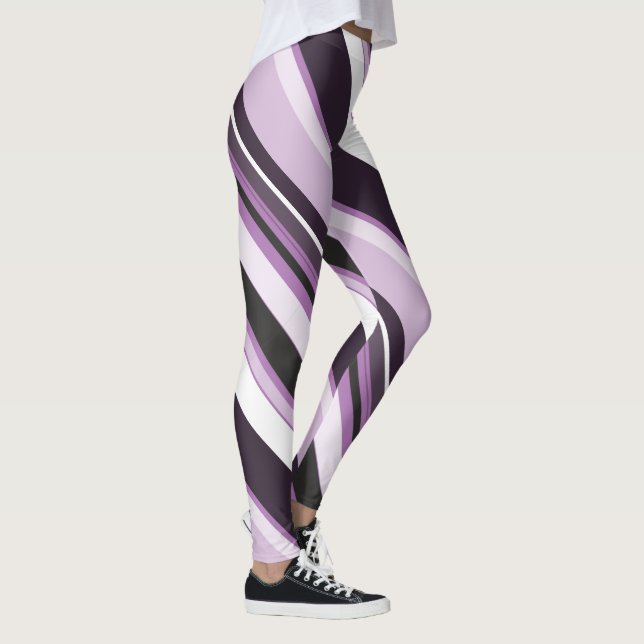 Surrounding Monotone Contemporary Diagonal Stripes Leggings (Right)