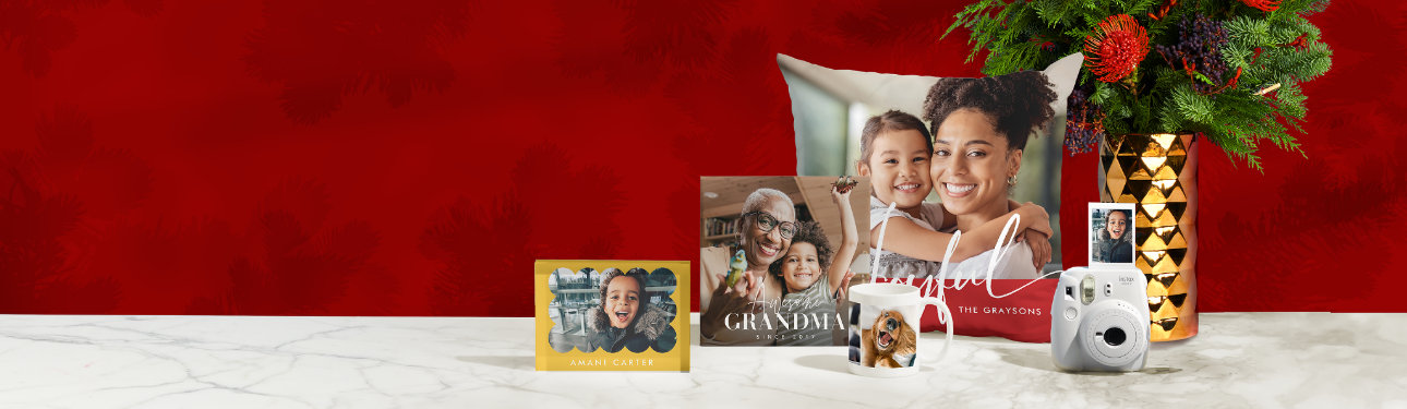 An array of customizable New Year's Eve designs on invitations and other party supplies