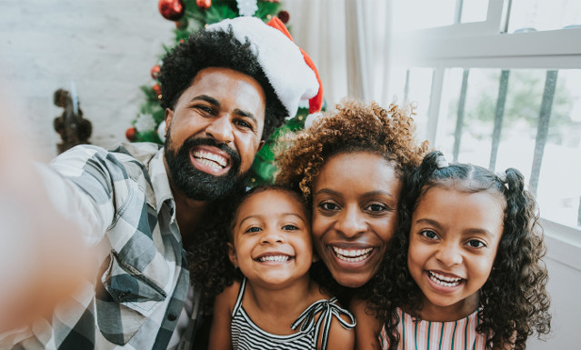 How to Take Your Own Pictures for the Holidays