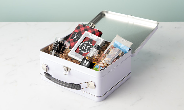 DIY: Groomsmen Gift Box