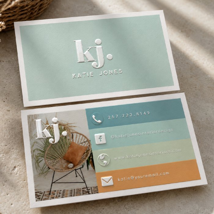 A raised spot gloss business card