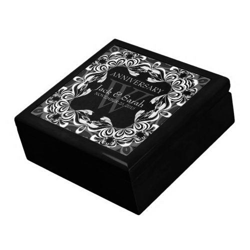 Black+White Lace Wedding Anniversary Gift Box