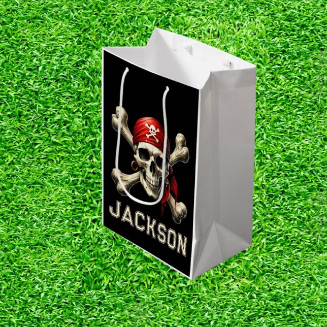  swashbucklin’ golf gift bags (Tee-rific Treasures Await!
)