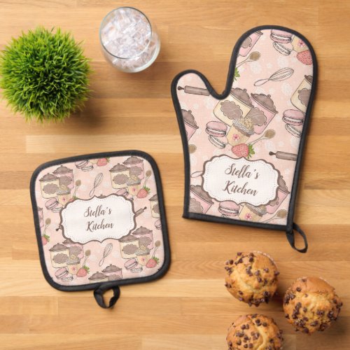 Sweet Baking Patterns Oven Mitt  Pot Holder Set