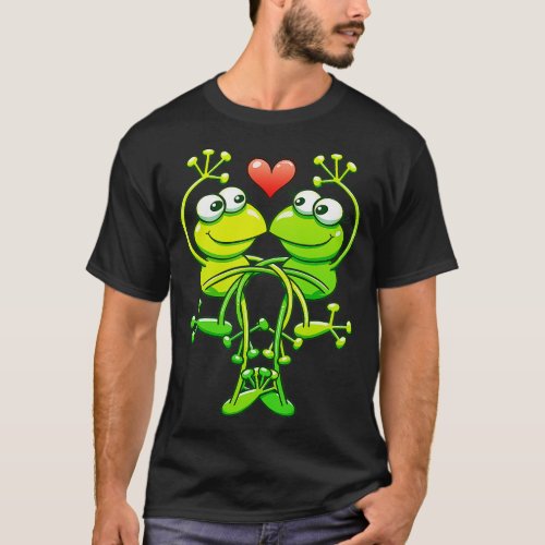 Sweet couple of green frogs intertwining their arm T_Shirt