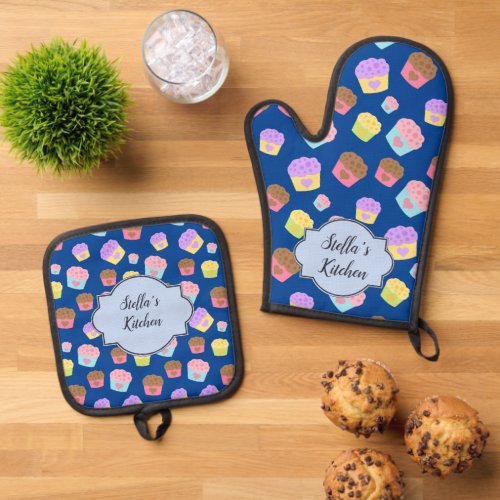 Sweet Cupcake Patterns Oven Mitt  Pot Holder Set