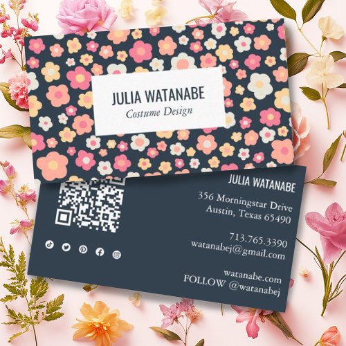 Sweet Daisies Floral QR Code Social Media Chic Business Card
