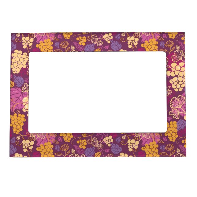 Sweet grape vines pattern background magnetic frame (Front)