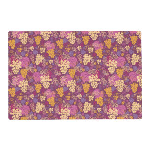 Sweet grape vines pattern background placemat