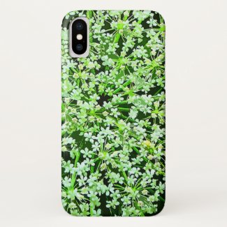 Sweet Green and White Wildflowers iPhone X Case