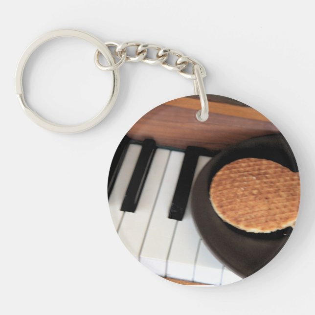 Sweet Harmony – Stroopwafel on Piano Key Holder Ke Keychain (Front)