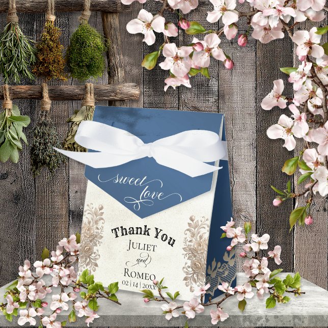 Sweet Love - Blue Favor Boxes (Creator Uploaded)