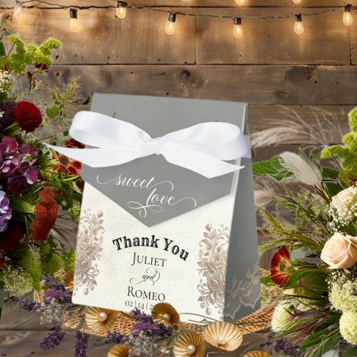 Sweet Love - Sage Favor Boxes