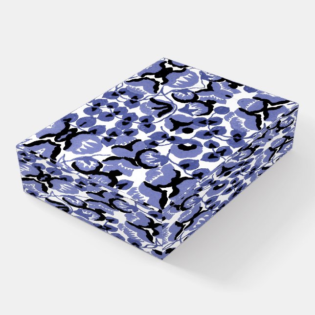 Sweet Pea (Periwinkle) Fine Art Paperweight (Angled)