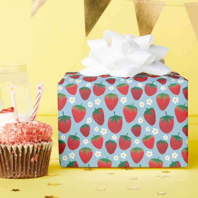 Sweet Strawberries Pattern Wrapping Paper (Birthday Party)