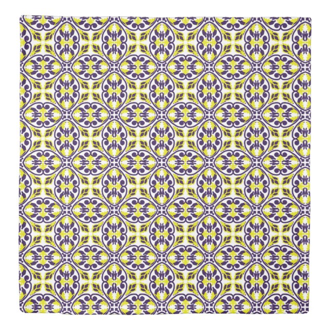 Sweet yellow and blue ornament duvet cover (Front)