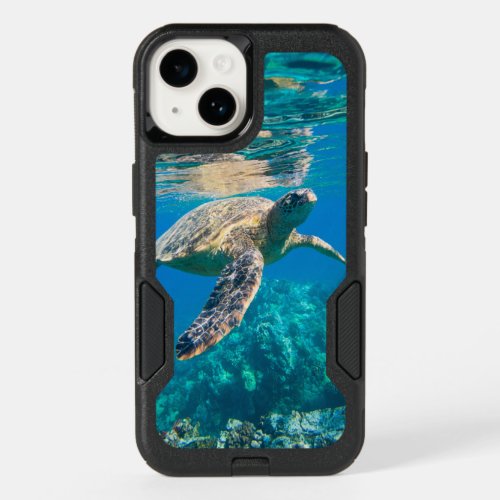 Swimming Sea Turtle Photo OtterBox iPhone 14 Case