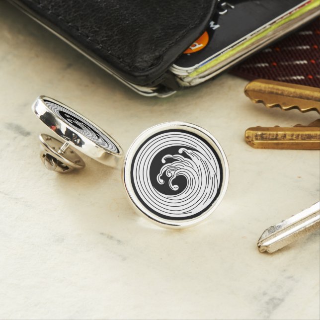 Swirl-like wave circle lapel pin (In Situ)
