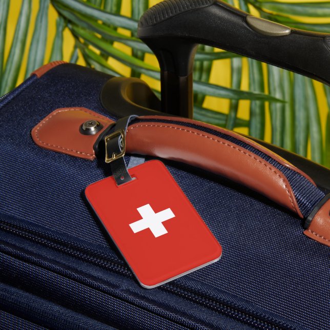 Switzerland flag luggage tag (Front Insitu 1)