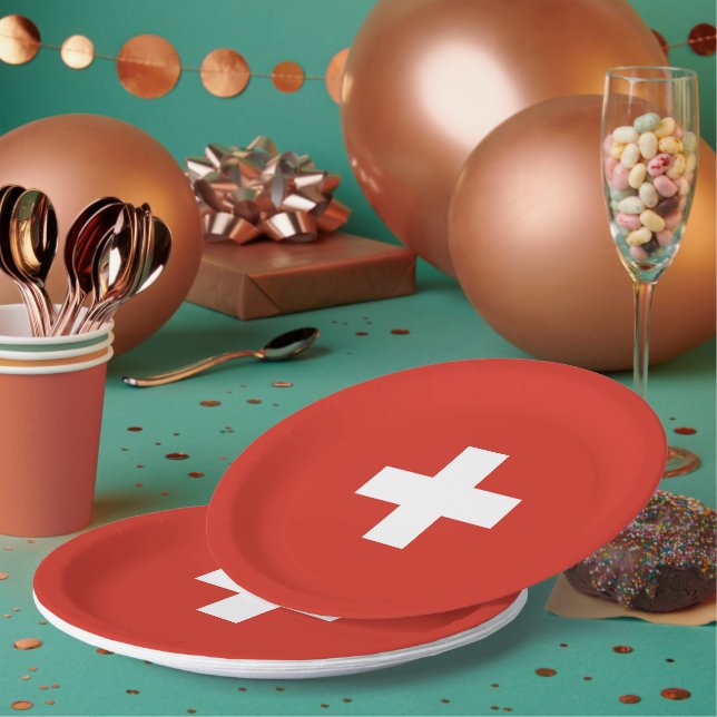 Switzerland flag paper plates (Multi)