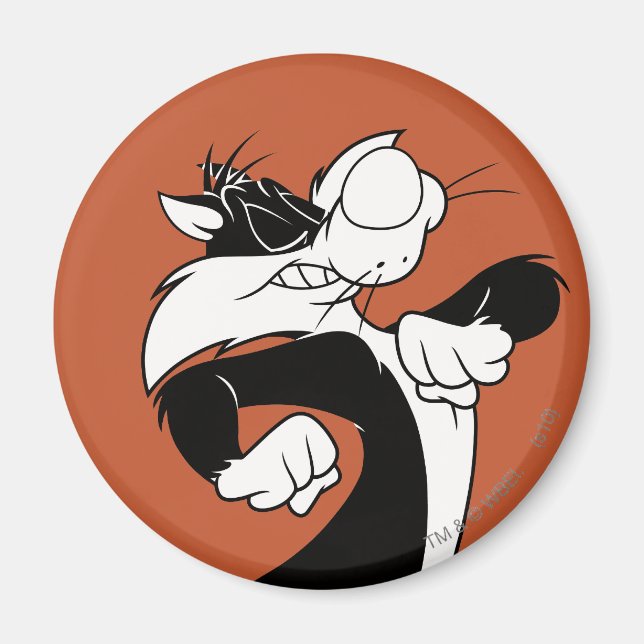 SYLVESTER™ Walking Magnet (Front)