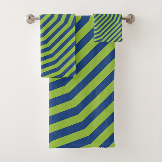 Symmetric diagonal stripes background 7 bath towel set (Insitu)