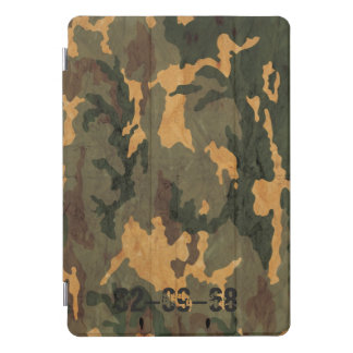 Symmetrical Grunged Green Tan Olive Camouflage iPad Pro Cover