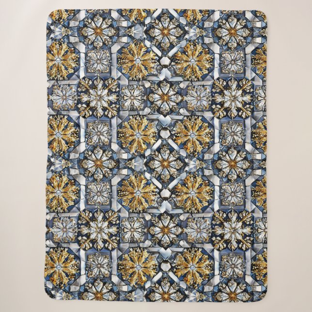 Symmetrical snowflake pattern sherpa blanket (Front)