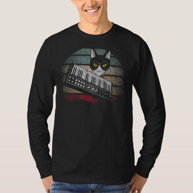 Synthesizer Cat Retro Synth Vaporwave Cat T-Shirt (Front)