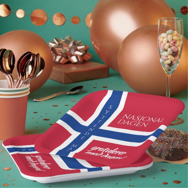 Syttende Mai May 17th Norwegian National Day Flag Paper Plates (Multi)