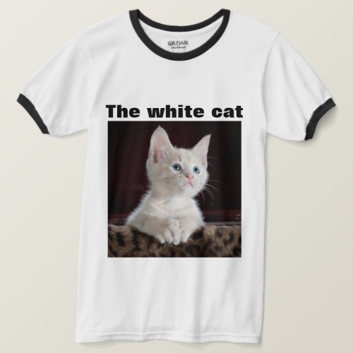 T_Shirt White color with a distinctive design