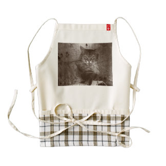 Tabby Cat Lounging Outside, Grunge Zazzle HEART Apron