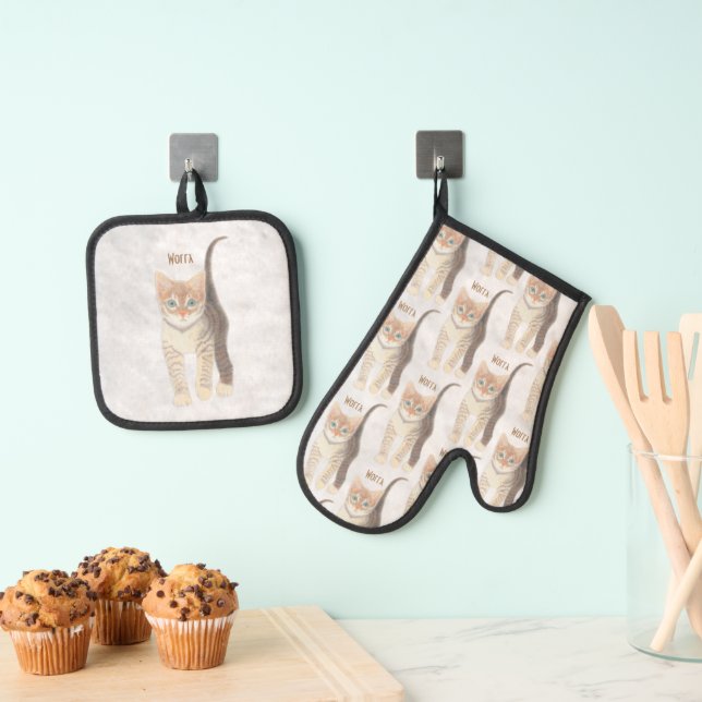 Tabby Oven Mitt & Pot Holder Set (Insitu(Hanging))